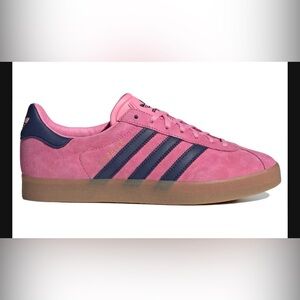 Bliss Pink Dark Blue Sneaker